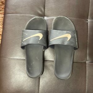 Nike slides